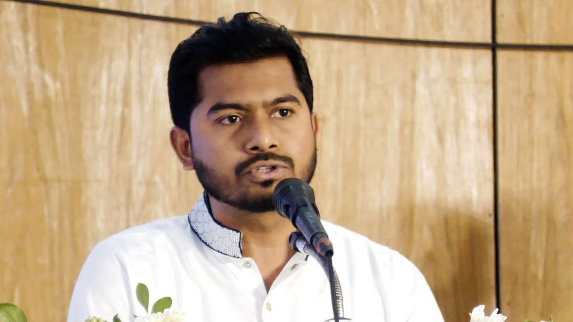 জাতীয় পার্টির কর্মী সমাবেশে পুলিশের ভূমিকার প্রশংসা করলেন নুর